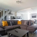 Apartment Grand Proche Ch *