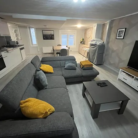 Grand Proche Ch Apartment *